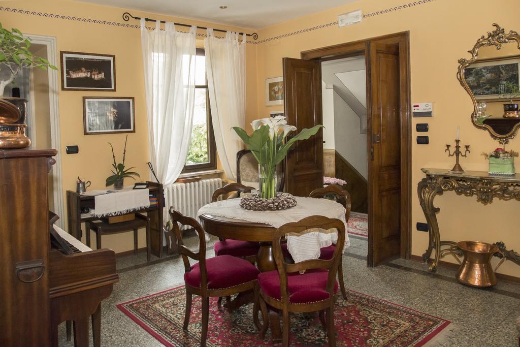B&B Casa Carla Пинероло Экстерьер фото