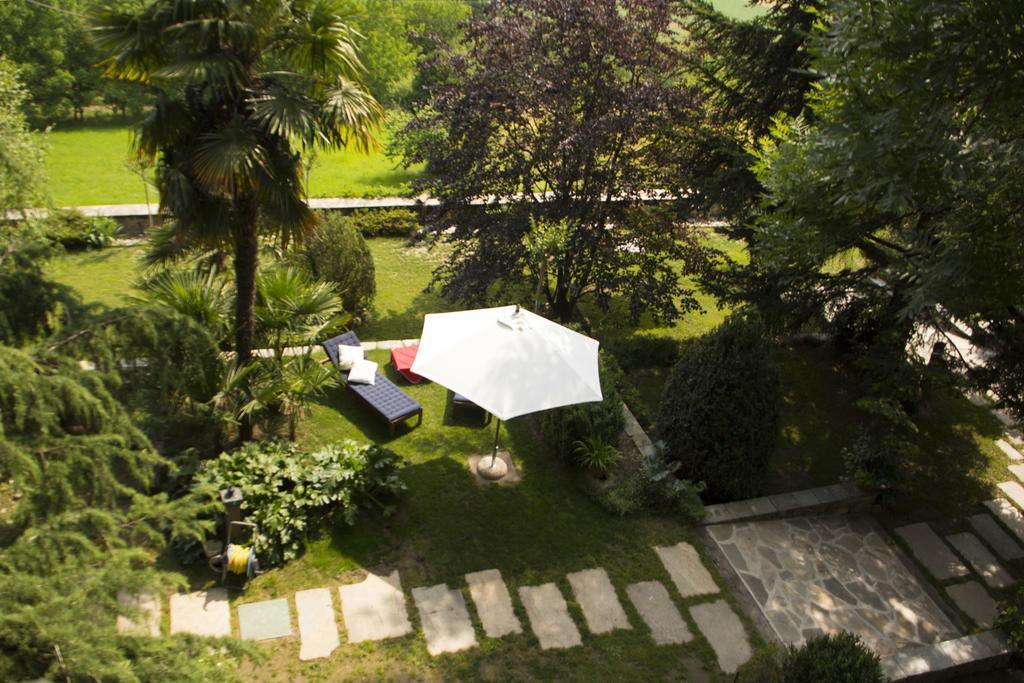 B&B Casa Carla Пинероло Экстерьер фото