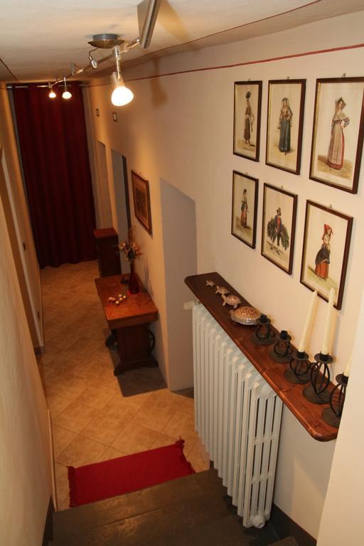 B&B Casa Carla Пинероло Экстерьер фото